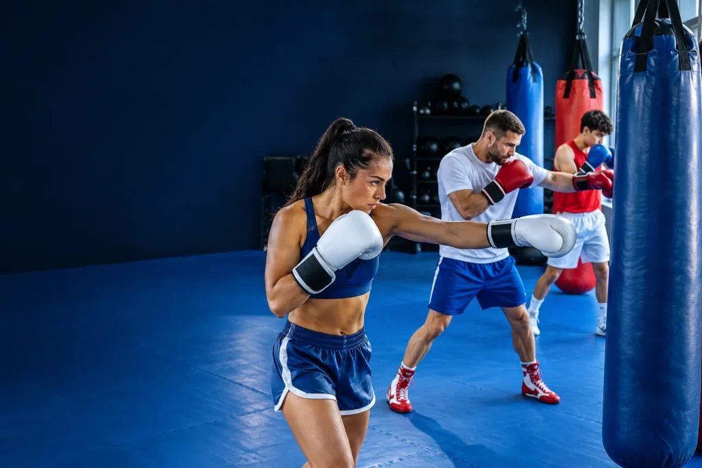 Cours adolescents et adultes de Full Contact - Lançon-Provence